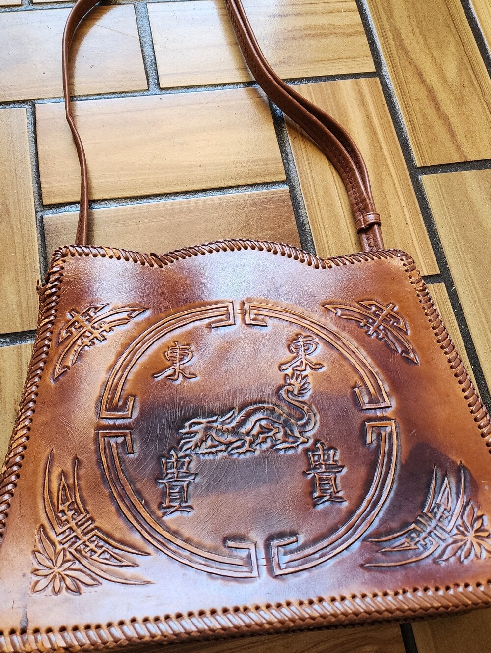 Old Leather Bag - Picture 3 of 10